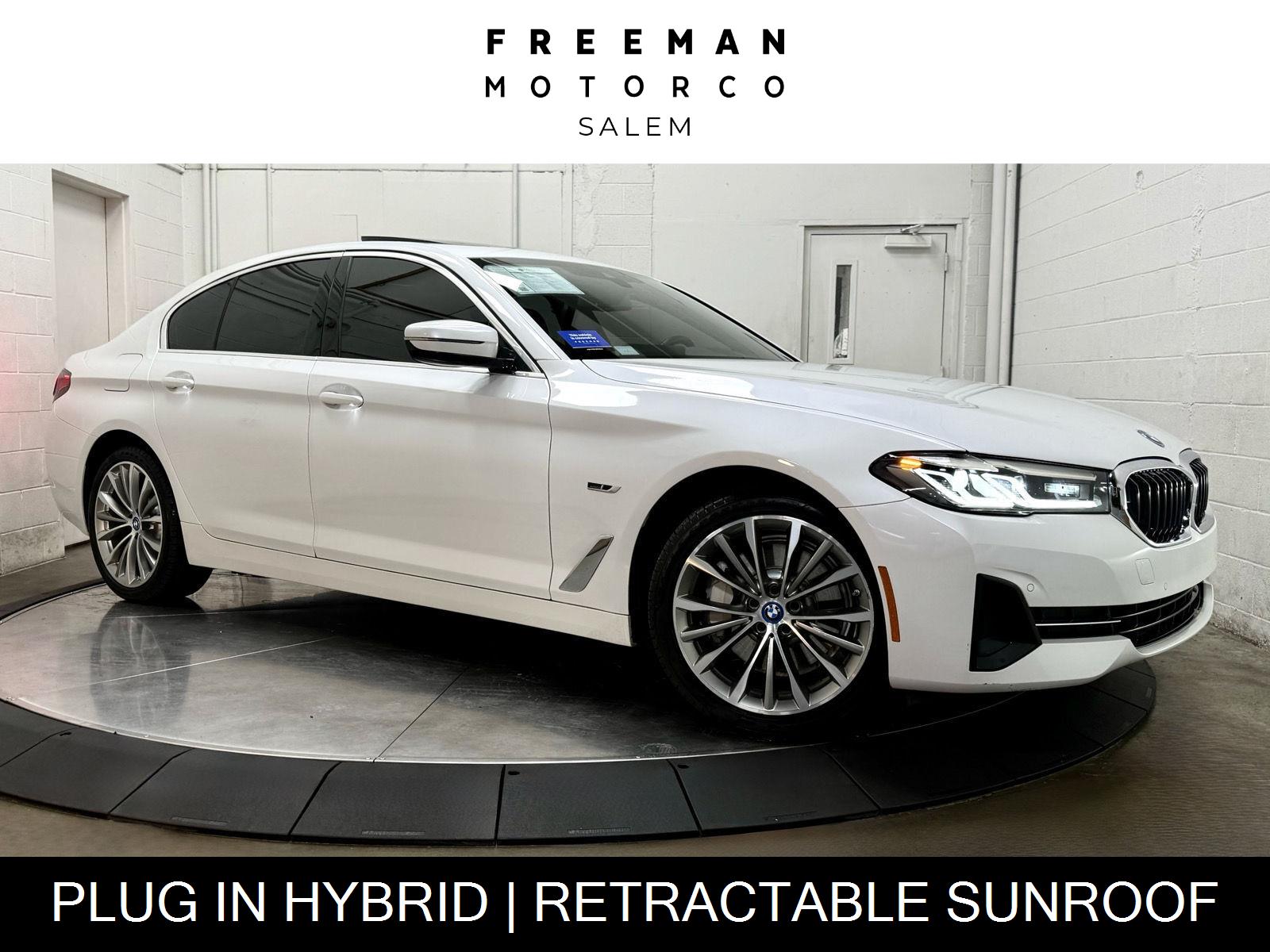 Mineral White Metallic 2023 BMW 5 Series Sedan Rear-Wheel Drive Automatic