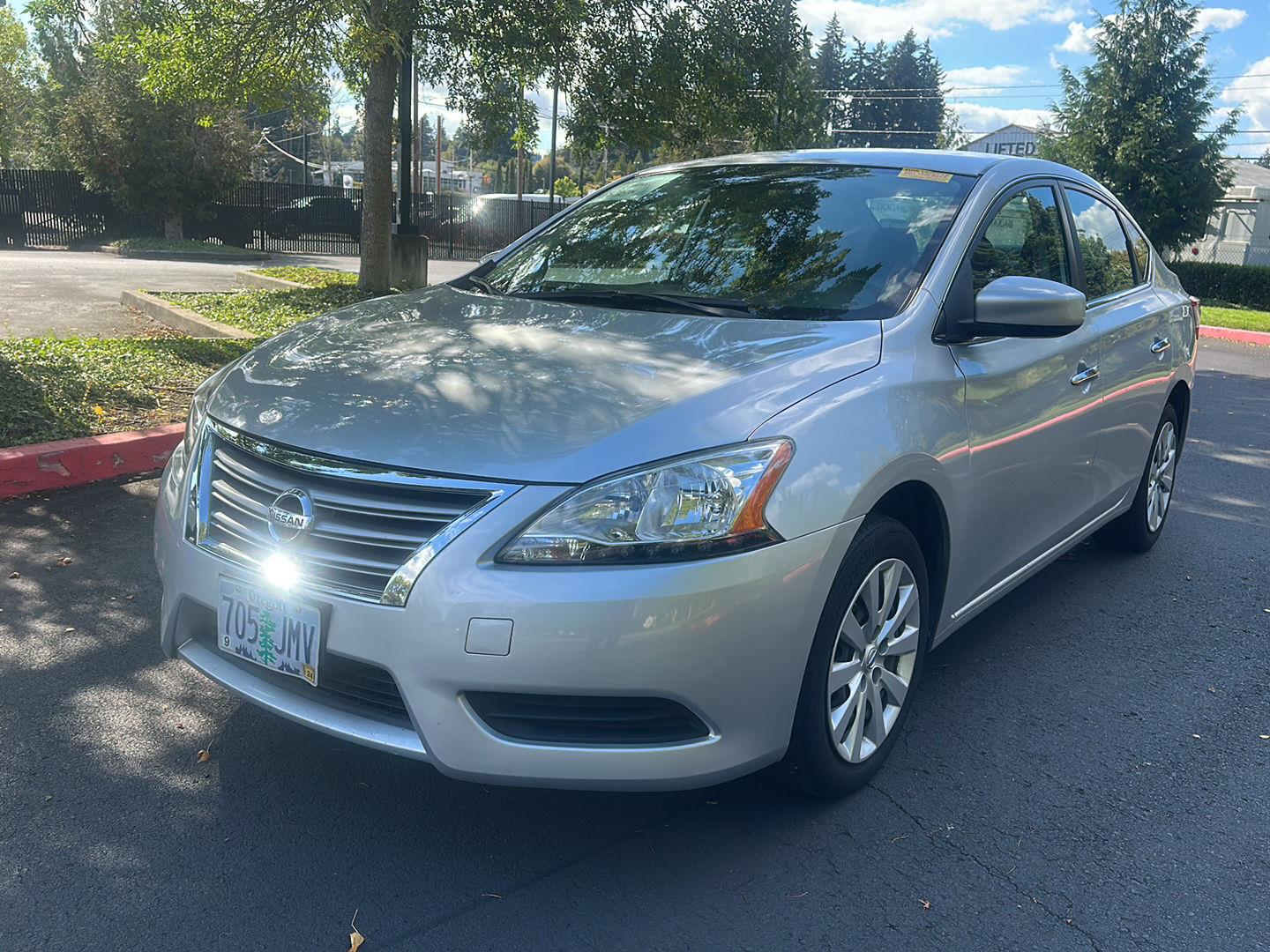Brilliant Silver 2014 Nissan Sentra Sedan Front-Wheel Drive Continuously Variable Transmission