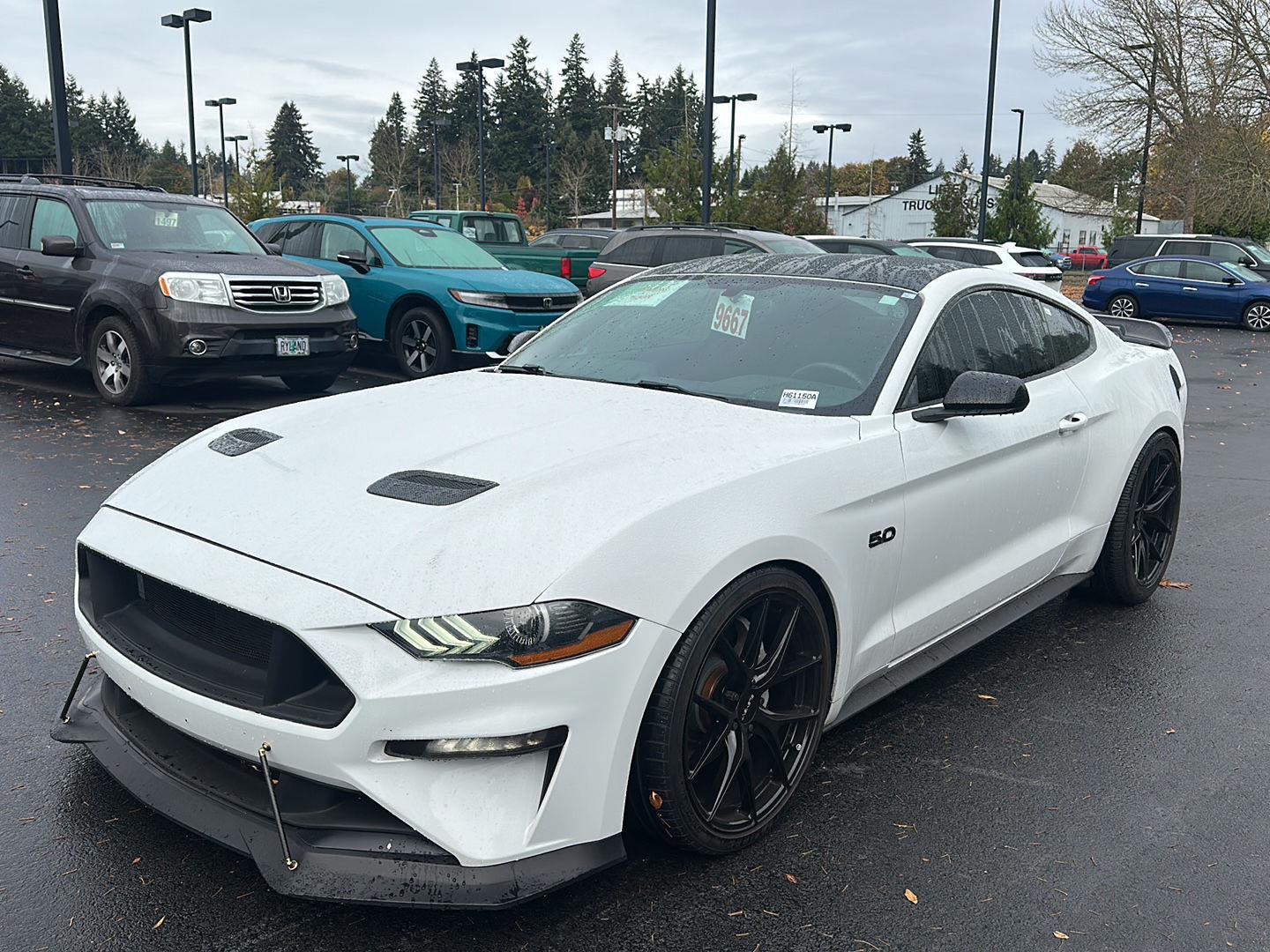 Oxford White 2018 Ford Mustang Coupe Rear-Wheel Drive Automatic