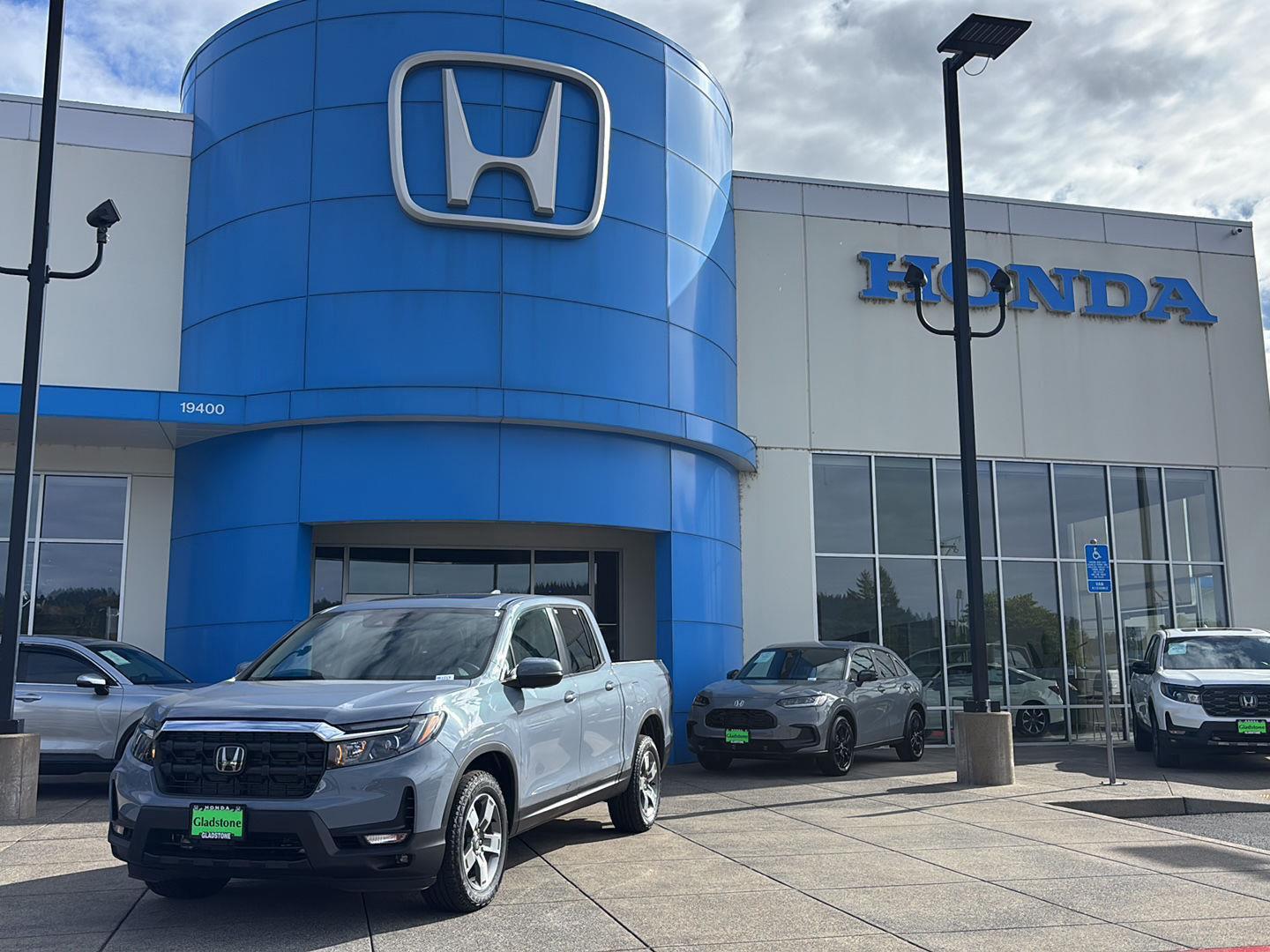 Sonic Gray Pearl 2026 Honda Ridgeline Pickup Truck All-Wheel Drive Automatic