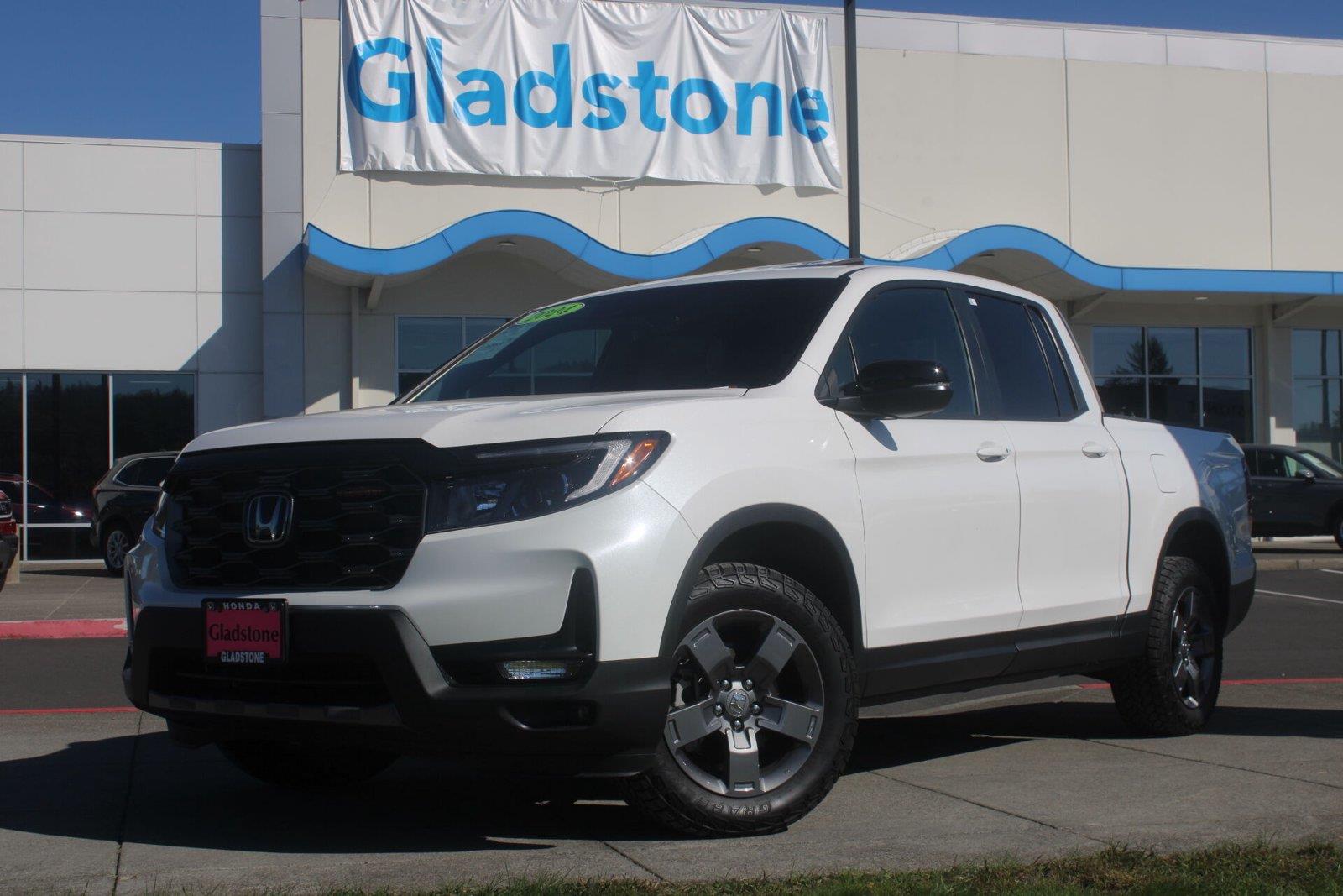 Platinum White Pearl 2024 Honda Ridgeline Pickup Truck All-Wheel Drive 9-Speed Automatic