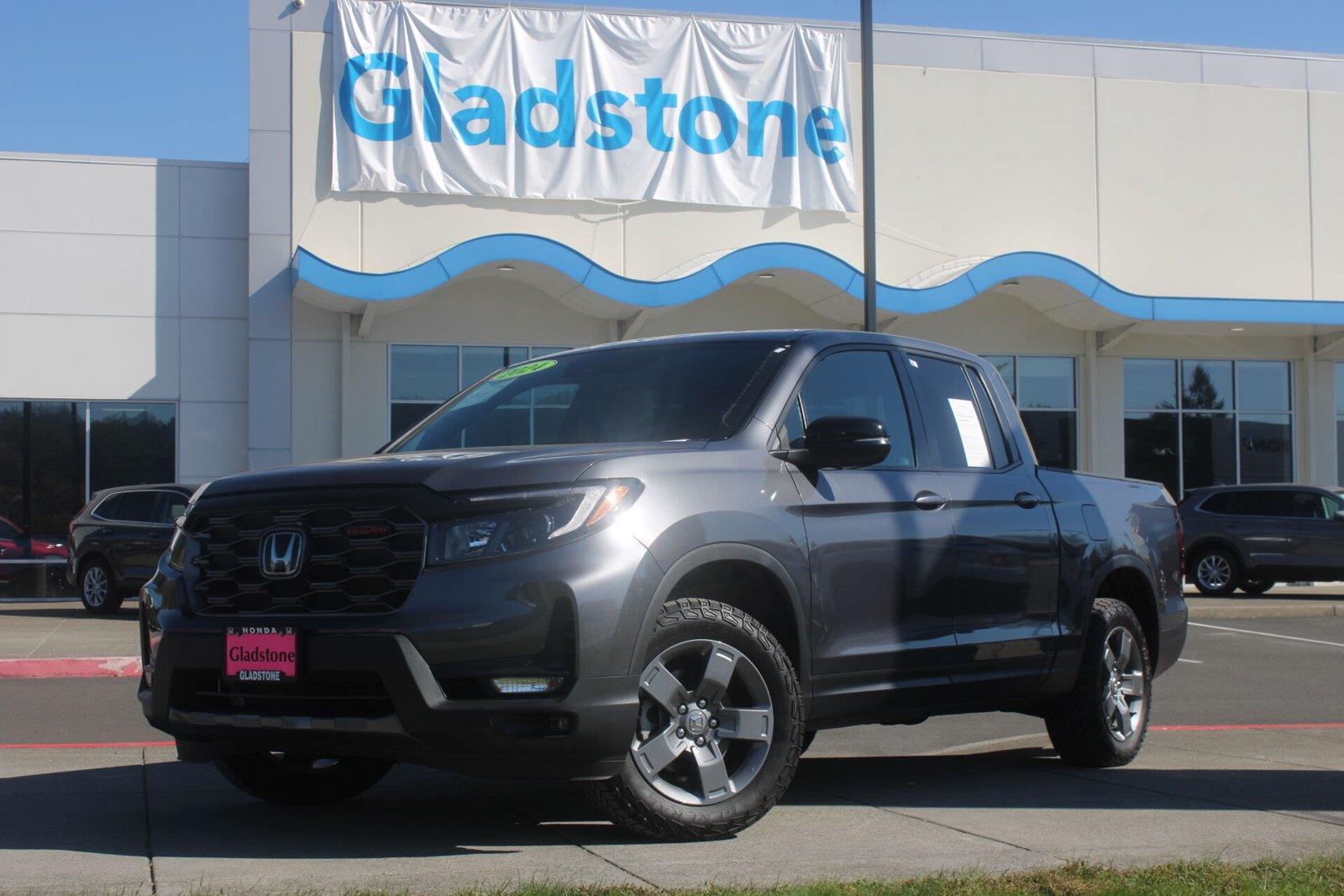 Gray (Modern Steel Metallic) 2024 Honda Ridgeline Pickup Truck All-Wheel Drive Automatic