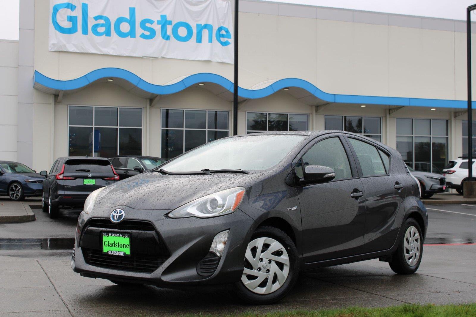 Magnetic Gray Metallic 2016 Toyota Prius c Hatchback Front-Wheel Drive Continuously Variable Transmission