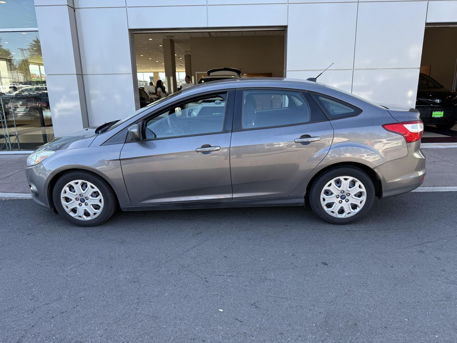 Certified 2012 Ford Focus SE with VIN 1FAHP3F24CL196266 for sale in Gladstone, OR
