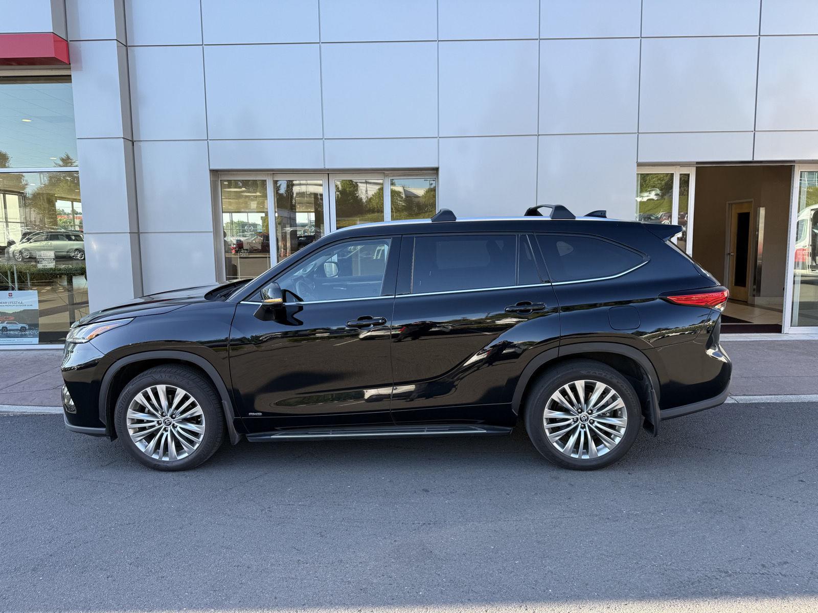 Certified 2023 Toyota Highlander Platinum with VIN 5TDEBRCH8PS117791 for sale in Gladstone, OR