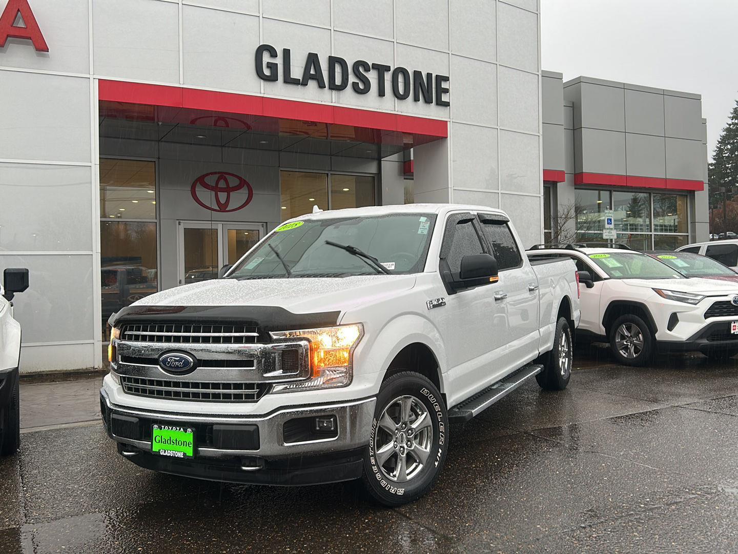 Oxford White 2018 Ford F-150 XLT SuperCrew LB 4WD Pickup Truck Four-Wheel Drive Automatic
