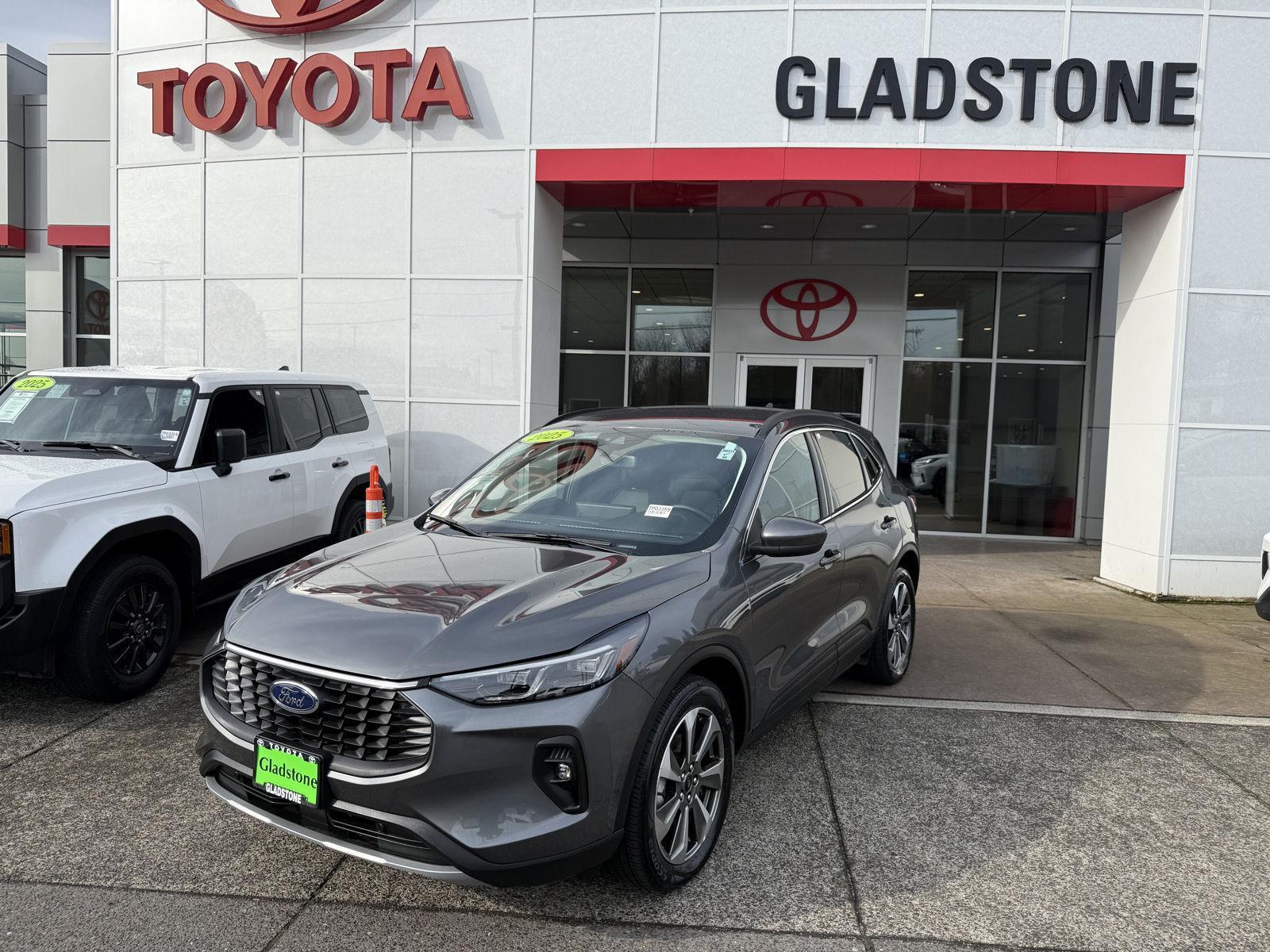 Carbonized Gray Metallic 2025 Ford Escape Platinum AWD SUV / Crossover All-Wheel Drive Continuously Variable Transmission