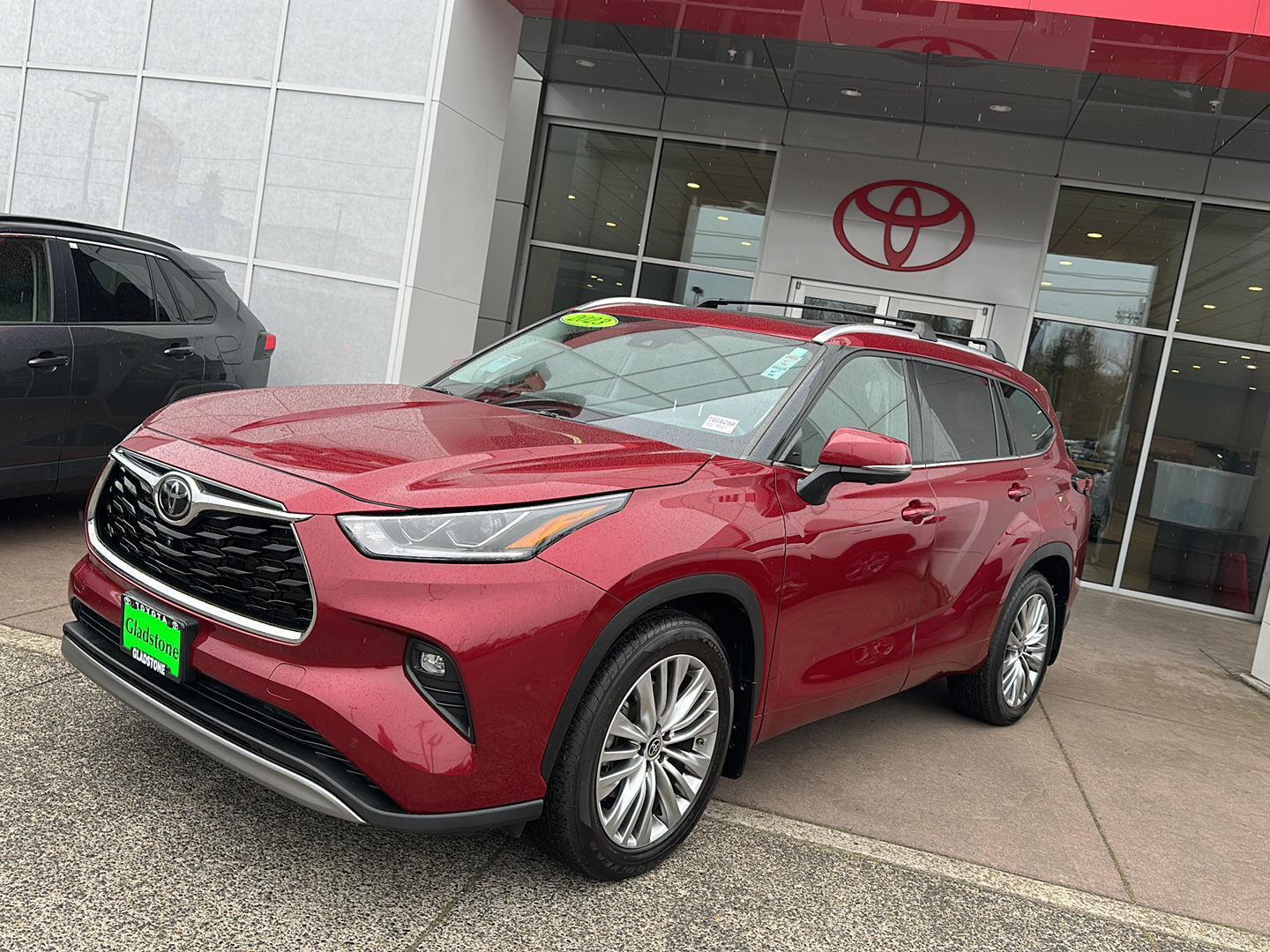 Red (Ruby Flare Pearl) 2023 Toyota Highlander Platinum AWD SUV / Crossover All-Wheel Drive Automatic