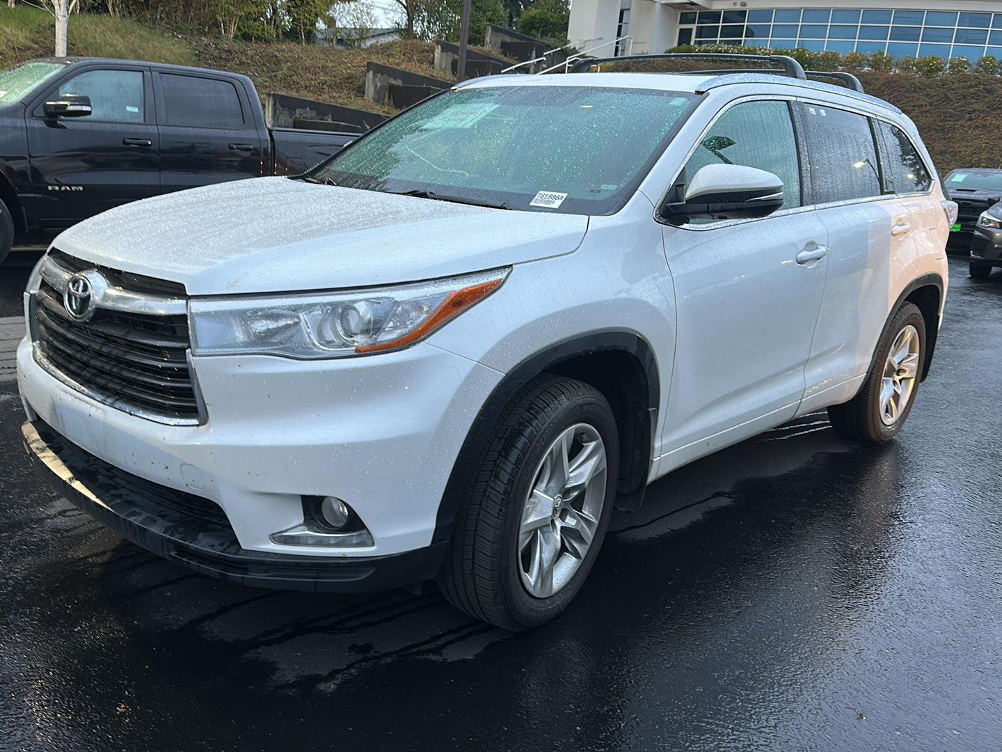 White (Blizzard Pearl) 2015 Toyota Highlander Limited AWD SUV / Crossover All-Wheel Drive