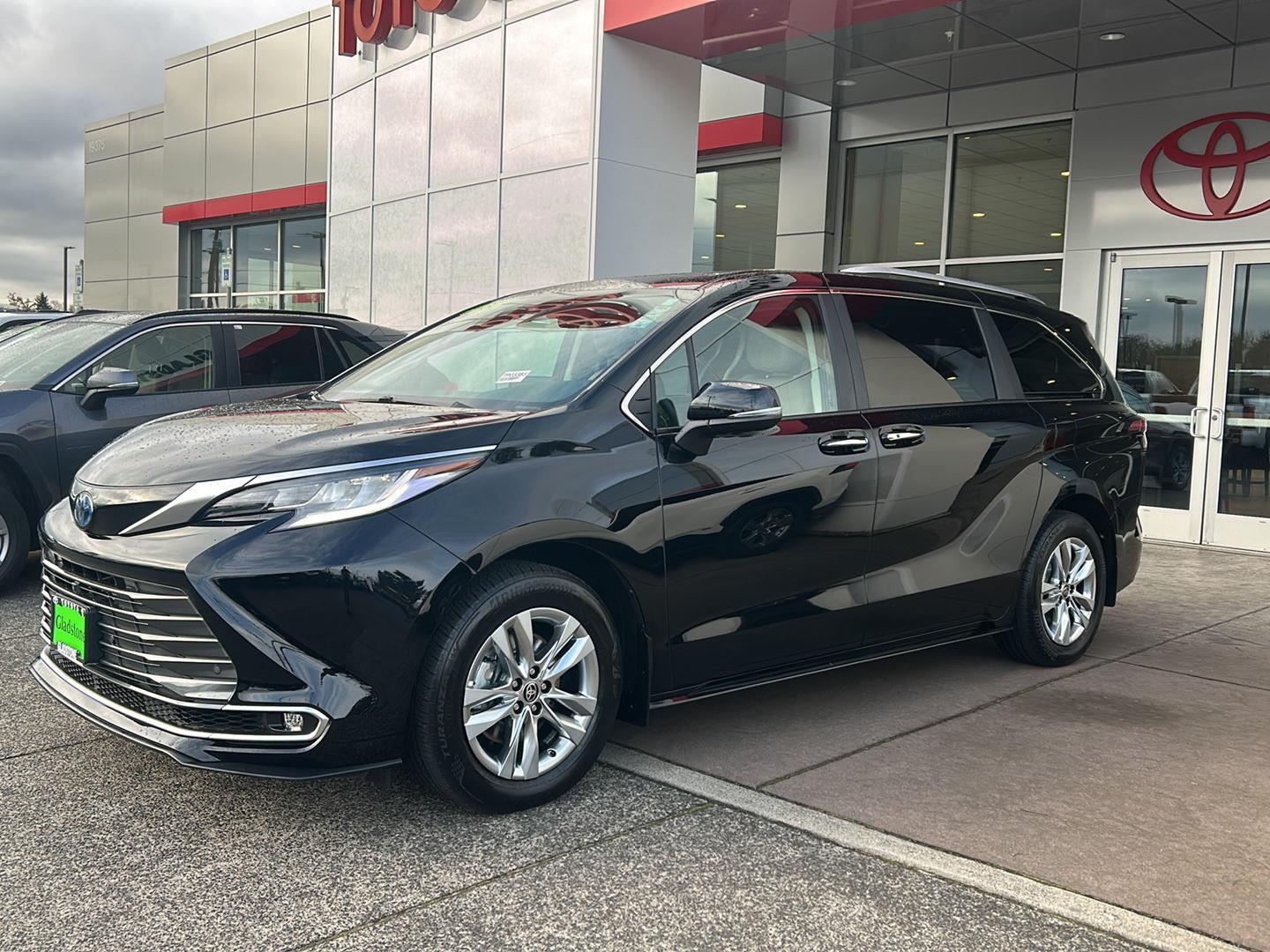 Midnight Black Metallic 2024 Toyota Sienna Limited 7-Passenger AWD Minivan All-Wheel Drive Continuously Variable Transmission