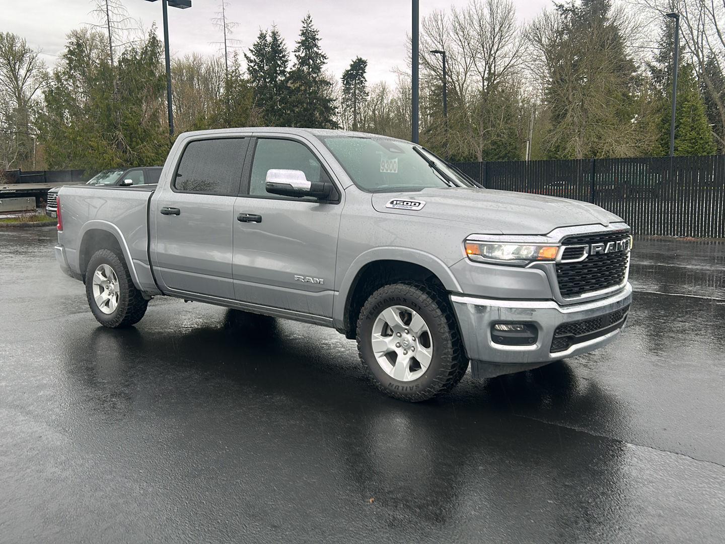 Billet Silver Metallic 2025 RAM 1500 Big Horn Crew Cab 4WD Pickup Truck Four-Wheel Drive 8-Speed Automatic