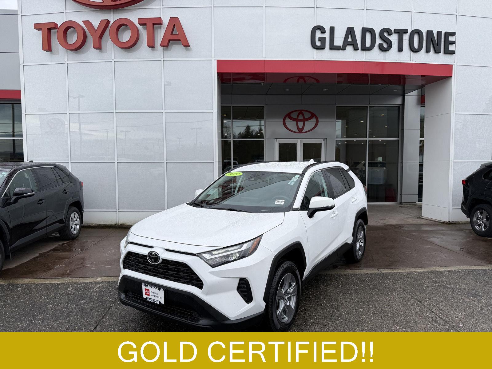 White 2022 Toyota RAV4 XLE AWD SUV / Crossover All-Wheel Drive Automatic