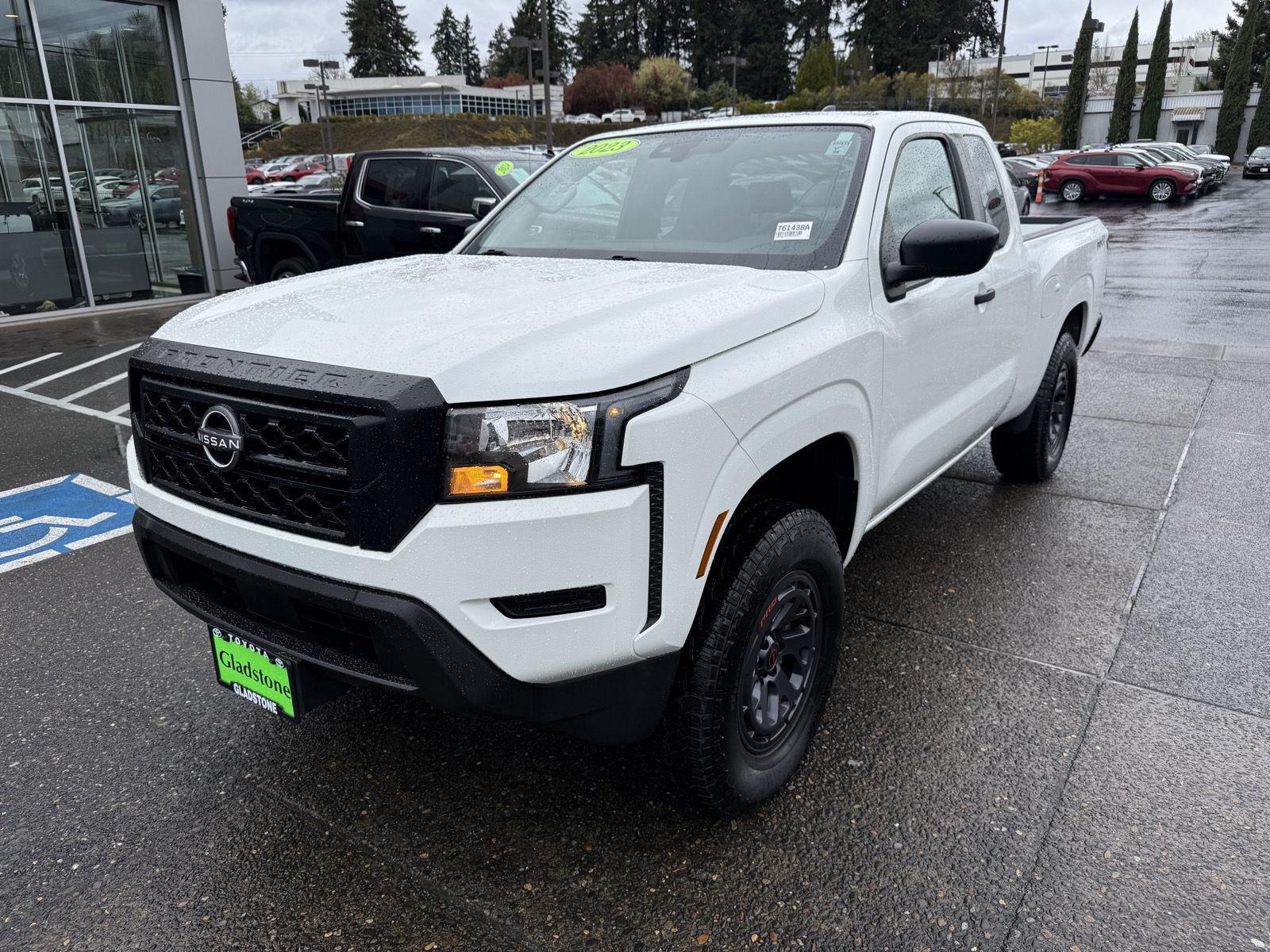 Glacier White 2023 Nissan Frontier S King Cab 4WD Pickup Truck Four-Wheel Drive Automatic