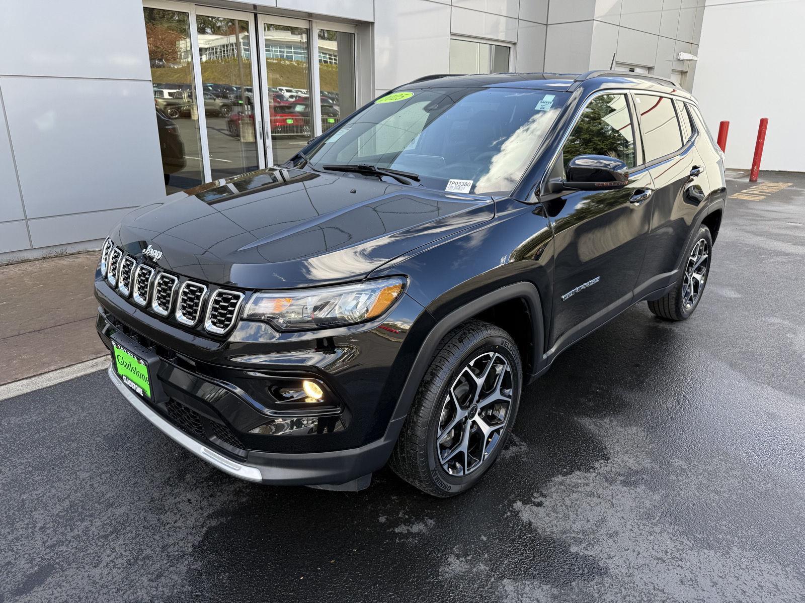 Diamond Black Crystal Pearlcoat 2025 Jeep Compass Limited 4WD SUV / Crossover Four-Wheel Drive 8-Speed Automatic