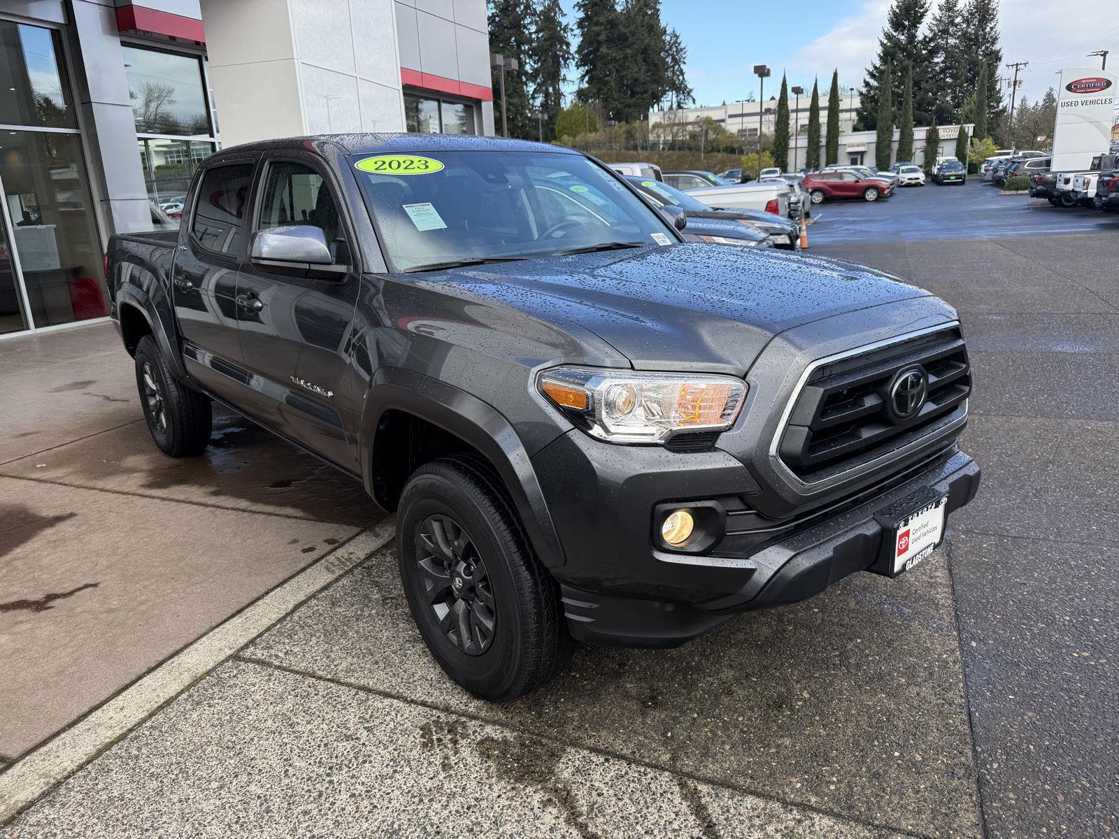 View vehicle photo 7