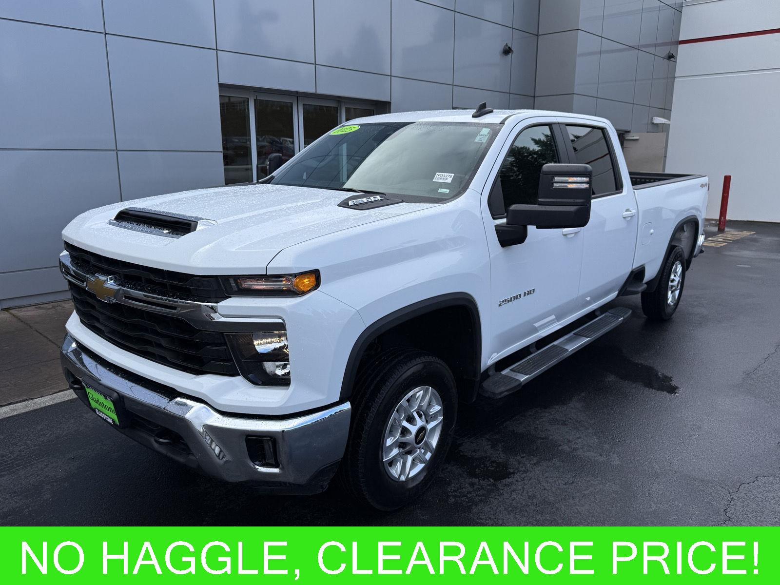Summit White 2025 Chevrolet Silverado 2500HD LT Crew Cab 4WD Pickup Truck Four-Wheel Drive Automatic