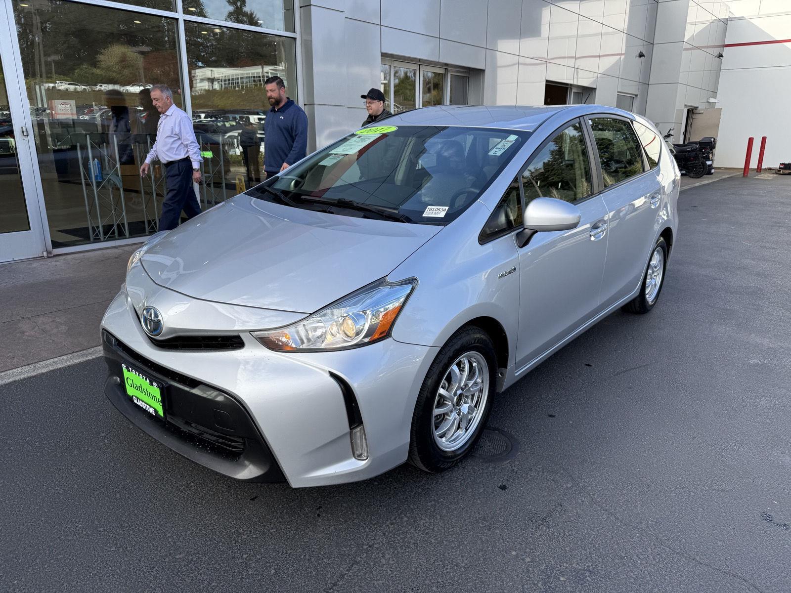 Classic Silver Metallic 2017 Toyota Prius v Three FWD Wagon Front-Wheel Drive Continuously Variable Transmission