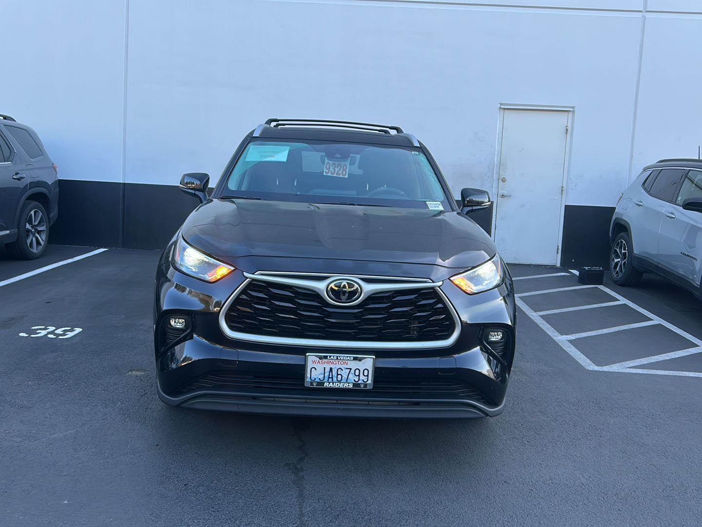 Midnight Black Metallic 2023 Toyota Highlander XLE AWD SUV / Crossover All-Wheel Drive Automatic