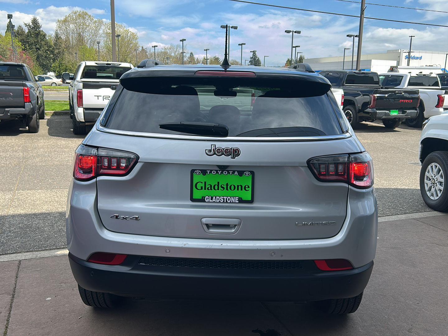View vehicle photo 6