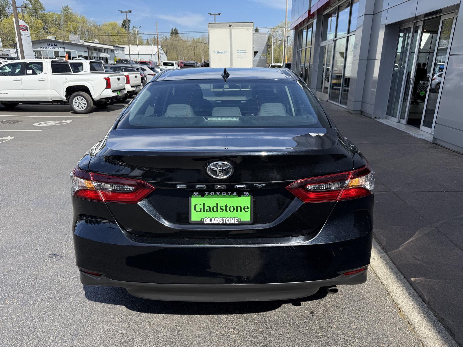 View vehicle photo 5