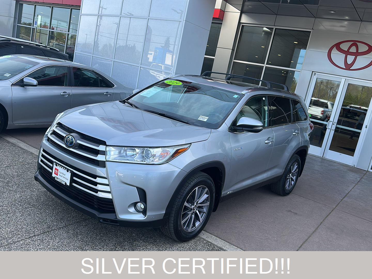 Celestial Silver Metallic 2019 Toyota Highlander Hybrid XLE AWD SUV / Crossover All-Wheel Drive Continuously Variable Transmission