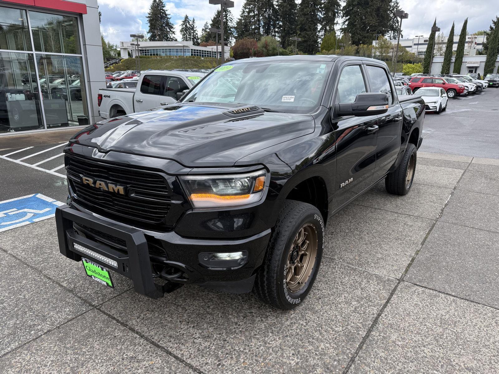 Diamond Black Crystal Pearl 2019 RAM 1500 Sport Crew Cab 4WD Pickup Truck 8-Speed Automatic