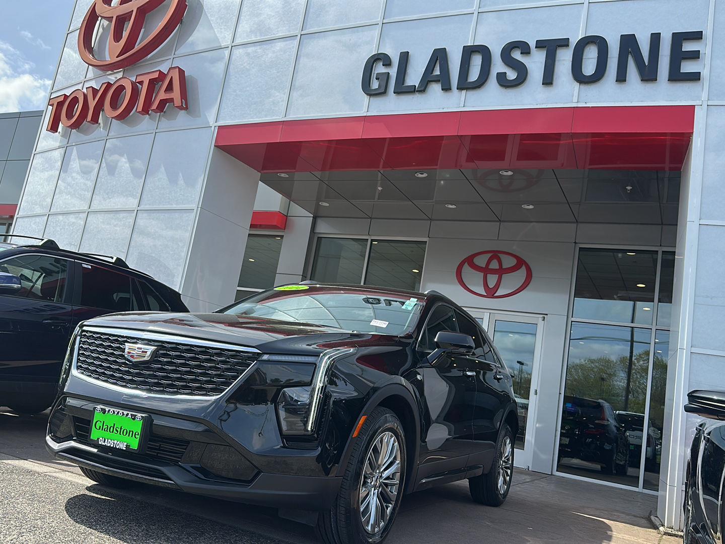 Stellar Black Metallic 2024 Cadillac XT4 Premium Luxury AWD SUV / Crossover Four-Wheel Drive 9-Speed Automatic