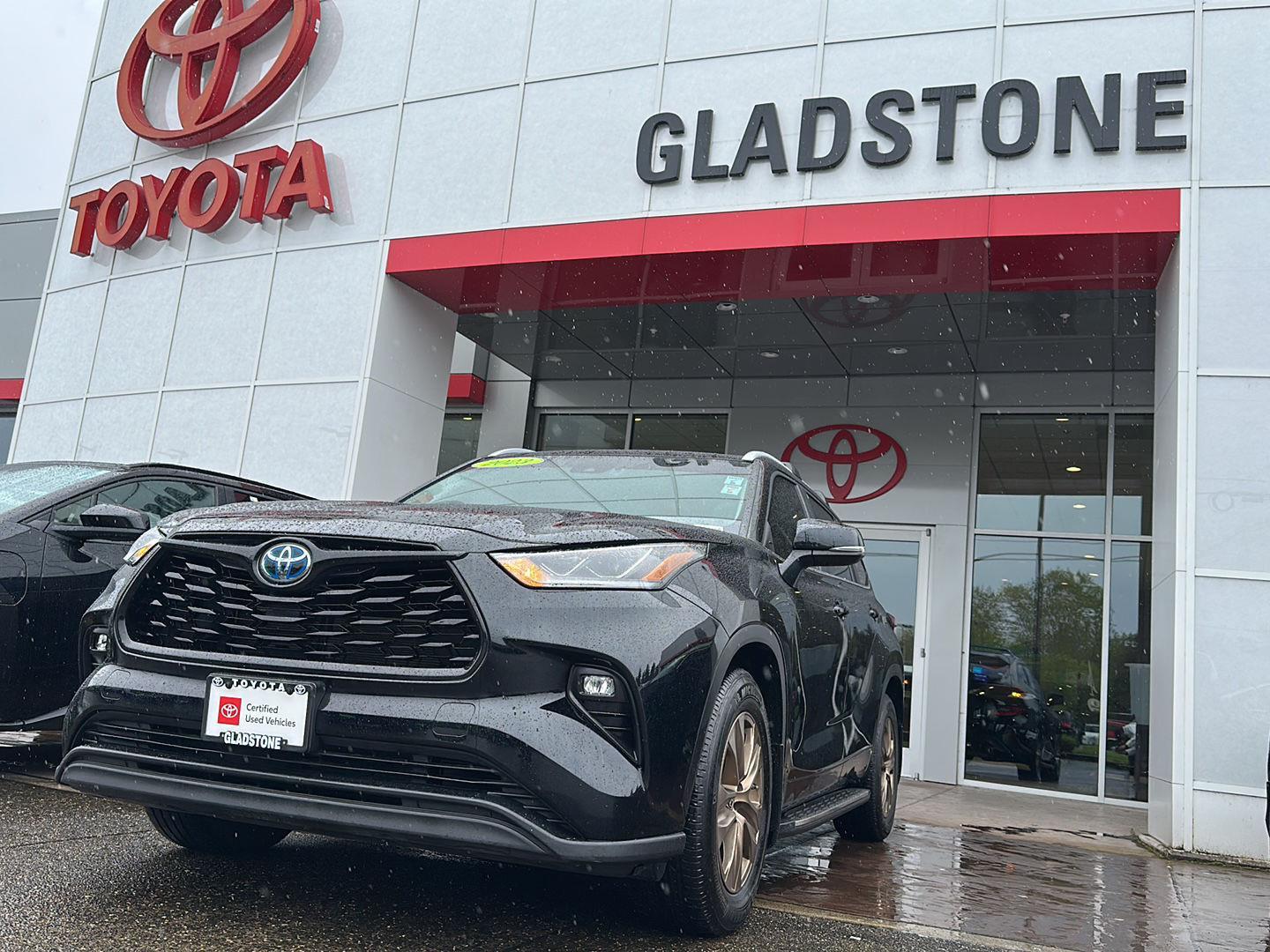 Midnight Black Metallic 2023 Toyota Highlander Hybrid Bronze Edition FWD SUV / Crossover Front-Wheel Drive Continuously Variable Transmission