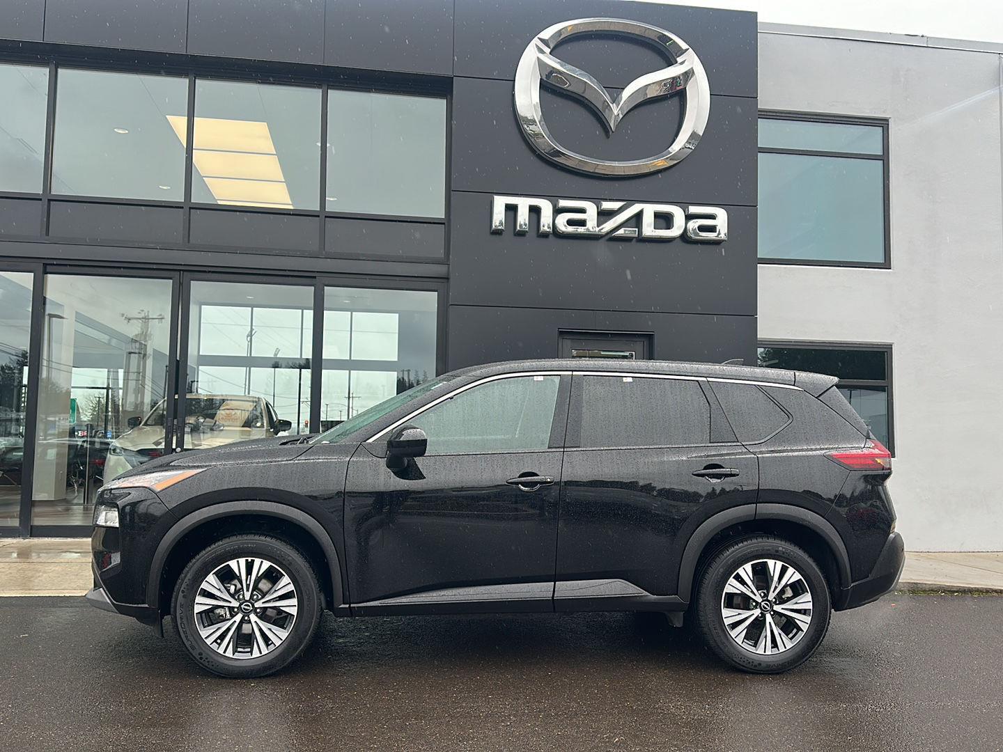 Super Black 2023 Nissan Rogue SV FWD SUV / Crossover Front-Wheel Drive Continuously Variable Transmission