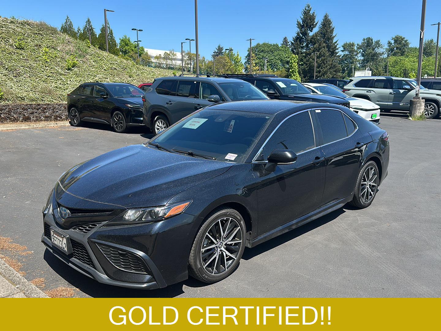 2023 Toyota Camry Hybrid SE FWD