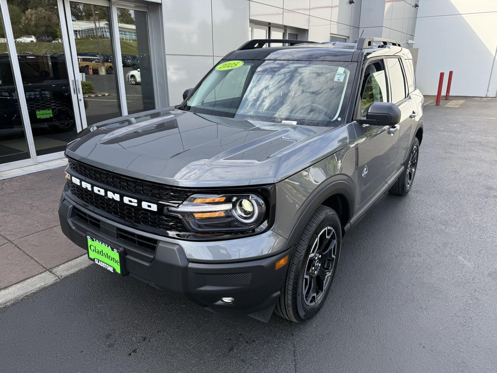 Carbonized Gray Metallic 2025 Ford Bronco Sport Outer Banks AWD SUV / Crossover All-Wheel Drive 8-Speed Automatic
