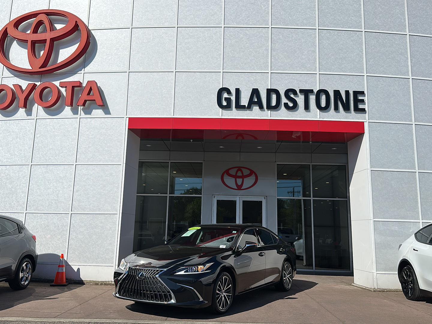 Black (Caviar) 2025 Lexus ES Hybrid 300h FWD Sedan Front-Wheel Drive Continuously Variable Transmission