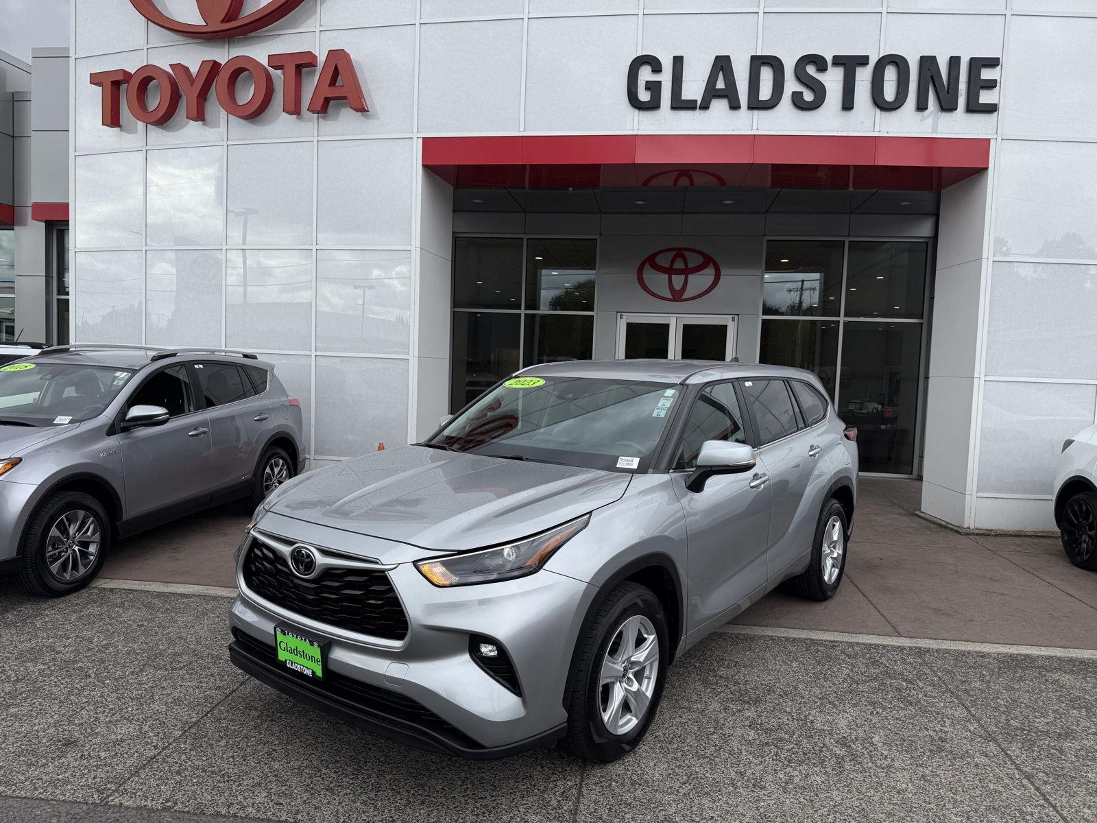 2023 Toyota Highlander LE FWD