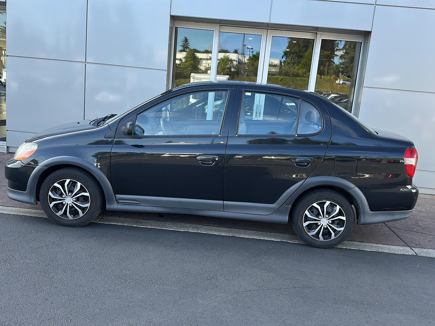 Black Sand Pearl 2002 Toyota ECHO 4 Dr STD Sedan Sedan Front-Wheel Drive