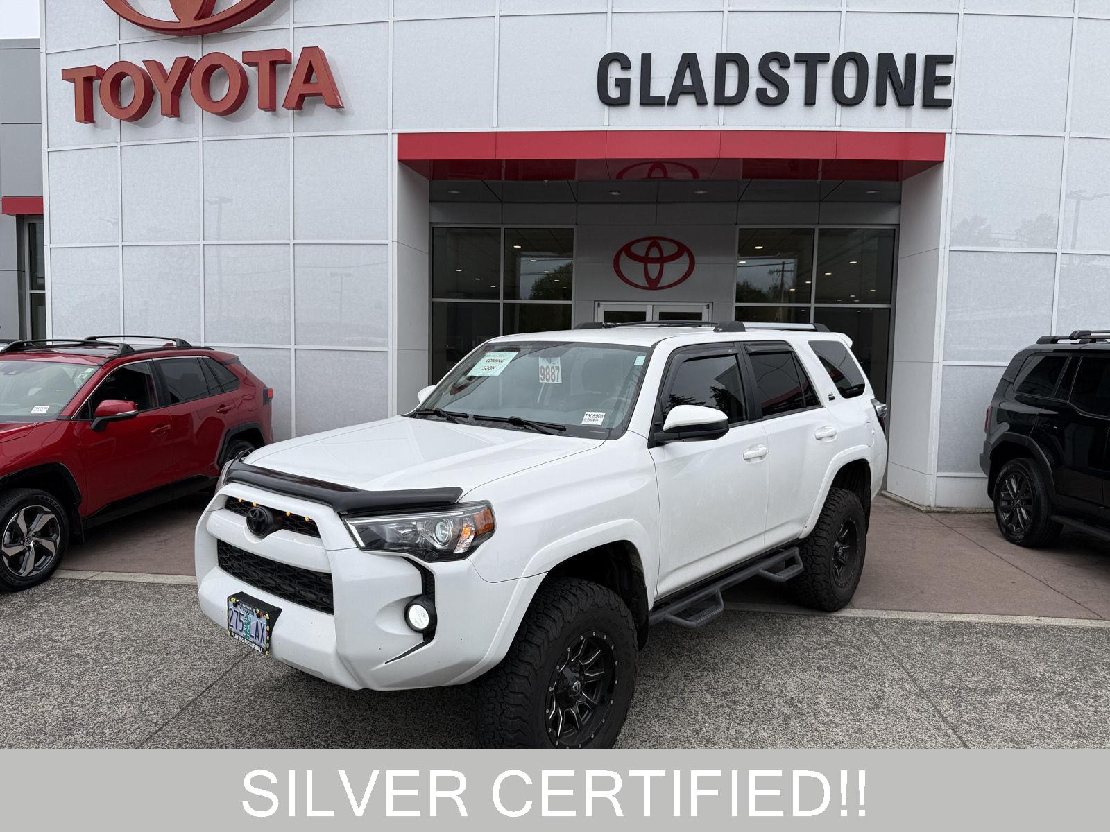 Super White 2018 Toyota 4Runner SR5 4WD SUV / Crossover Four-Wheel Drive Automatic