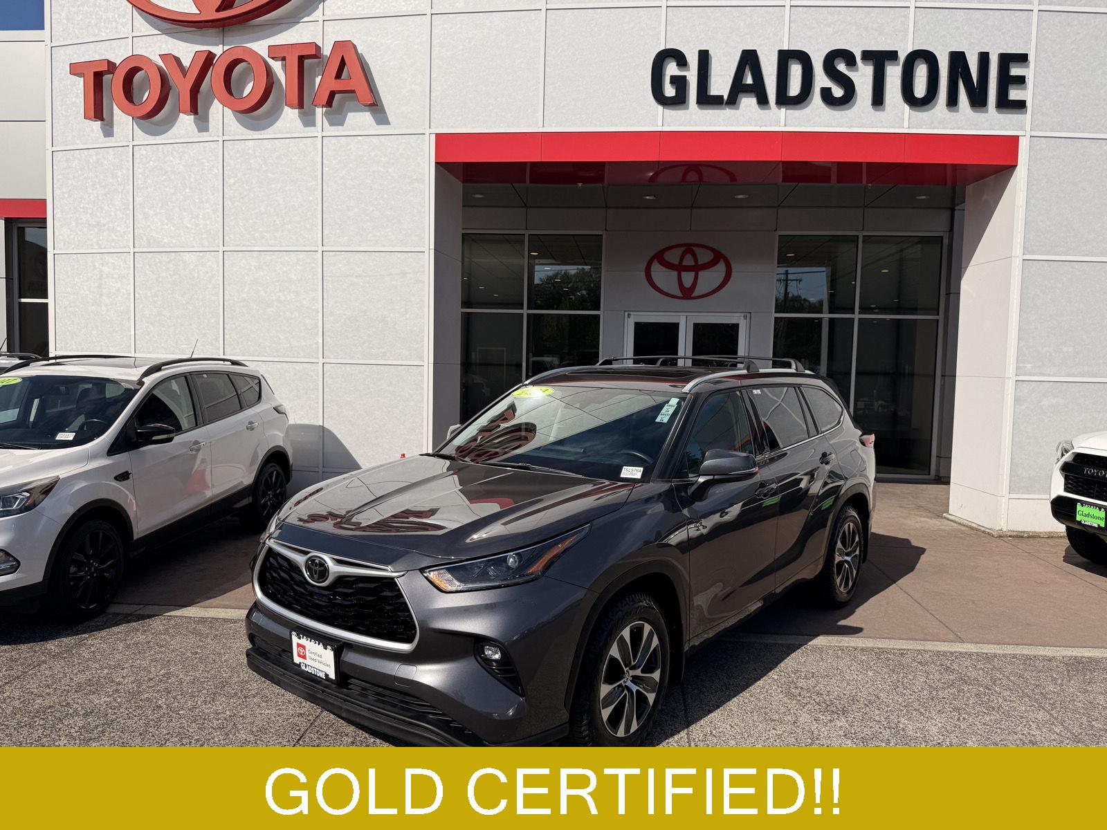 Magnetic Gray Metallic 2021 Toyota Highlander XLE AWD SUV / Crossover All-Wheel Drive Automatic