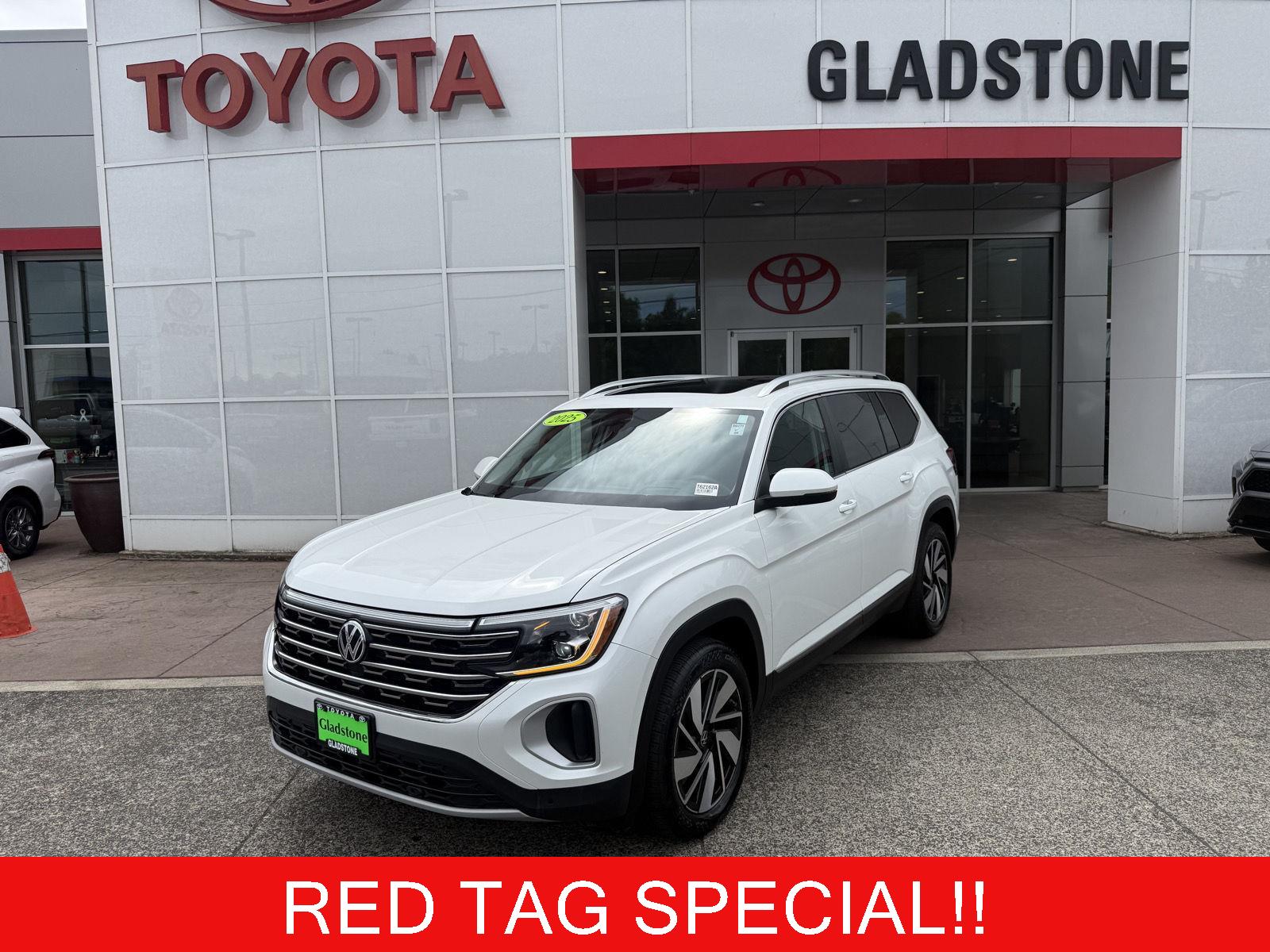 Opal White Pearl 2025 Volkswagen Atlas SUV / Crossover All-Wheel Drive Automatic