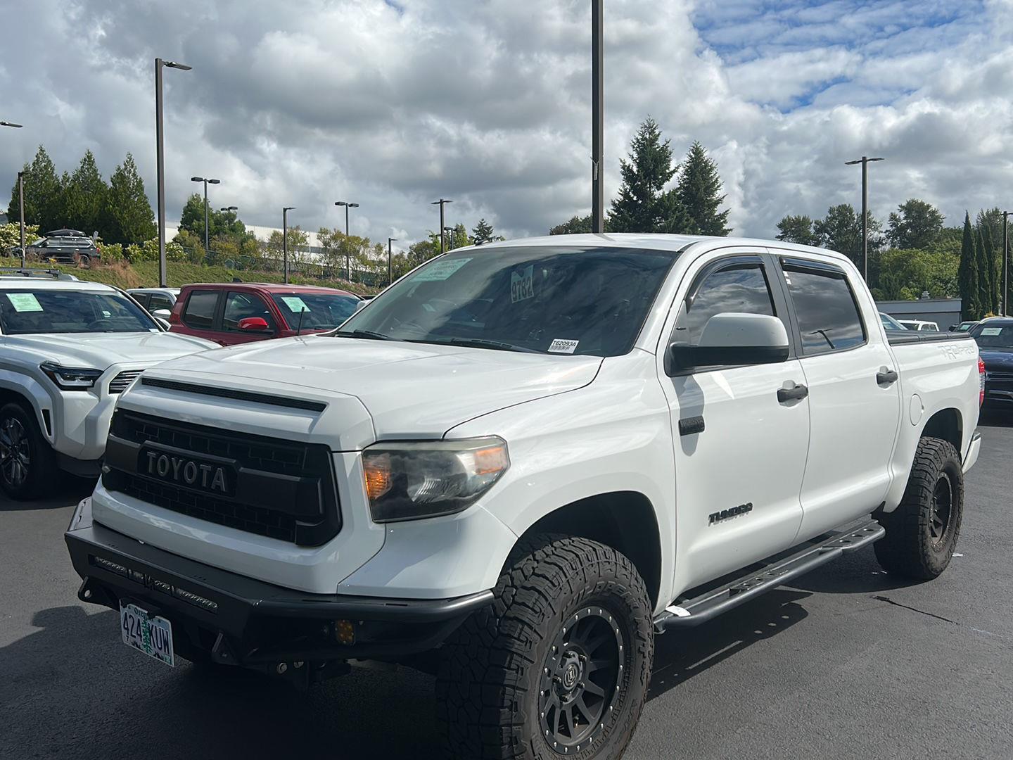 Super White 2016 Toyota Tundra Pickup Truck Four-Wheel Drive Automatic