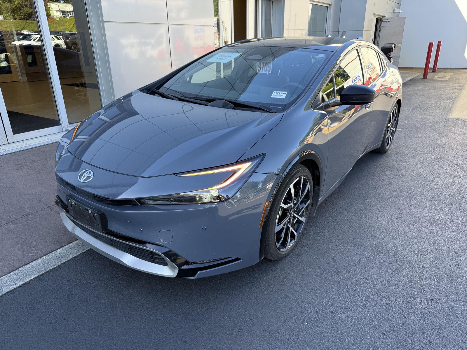 Guardian Gray 2024 Toyota Prius Prime XSE Premium FWD Hatchback Front-Wheel Drive Continuously Variable Transmission