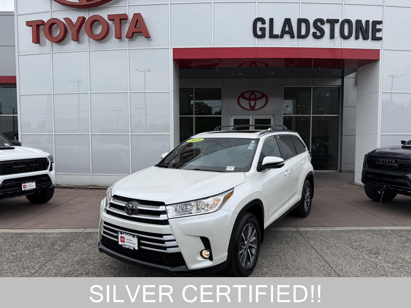 White (Blizzard Pearl) 2019 Toyota Highlander SUV / Crossover All-Wheel Drive Automatic