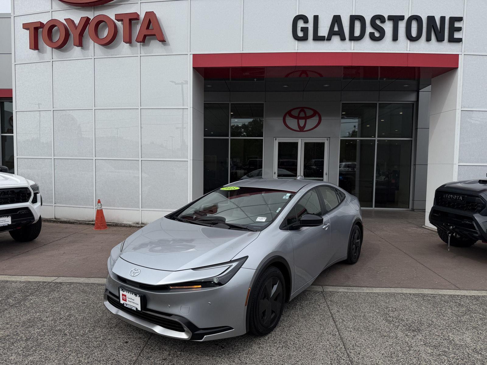 Cutting Edge 2025 Toyota Prius Plug-In Hybrid Hatchback Front-Wheel Drive Continuously Variable Transmission