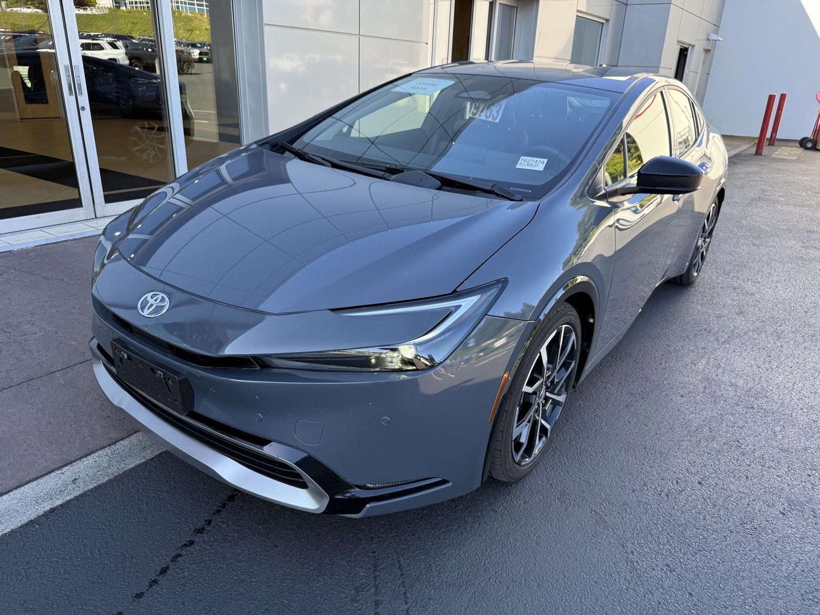 Guardian Gray 2026 Toyota Prius Plug-In Hybrid Hatchback Front-Wheel Drive Continuously Variable Transmission