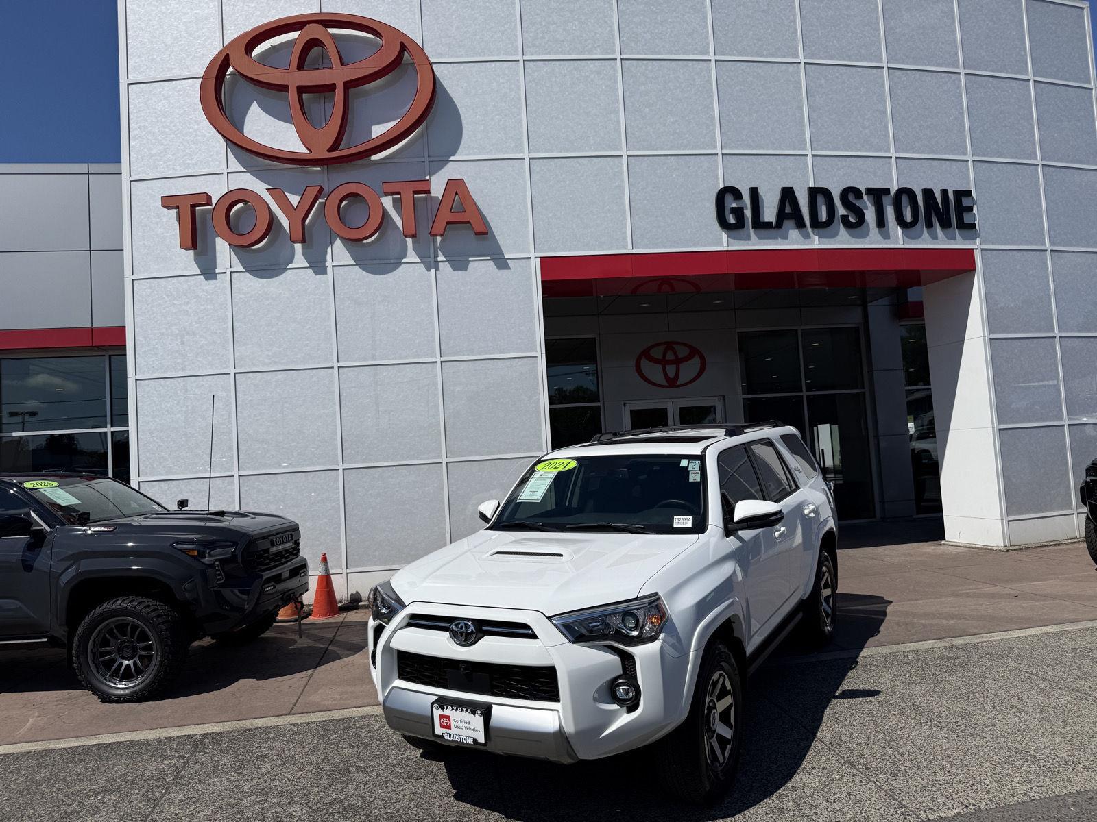 Ice Cap 2024 Toyota 4Runner SUV / Crossover Four-Wheel Drive Automatic