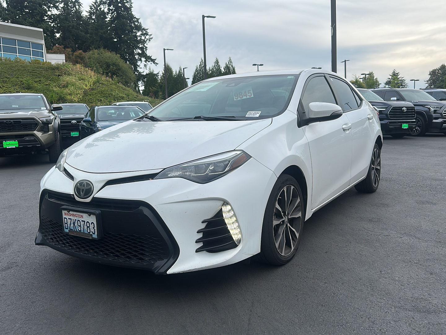 Super White 2017 Toyota Corolla Sedan Front-Wheel Drive Continuously Variable Transmission