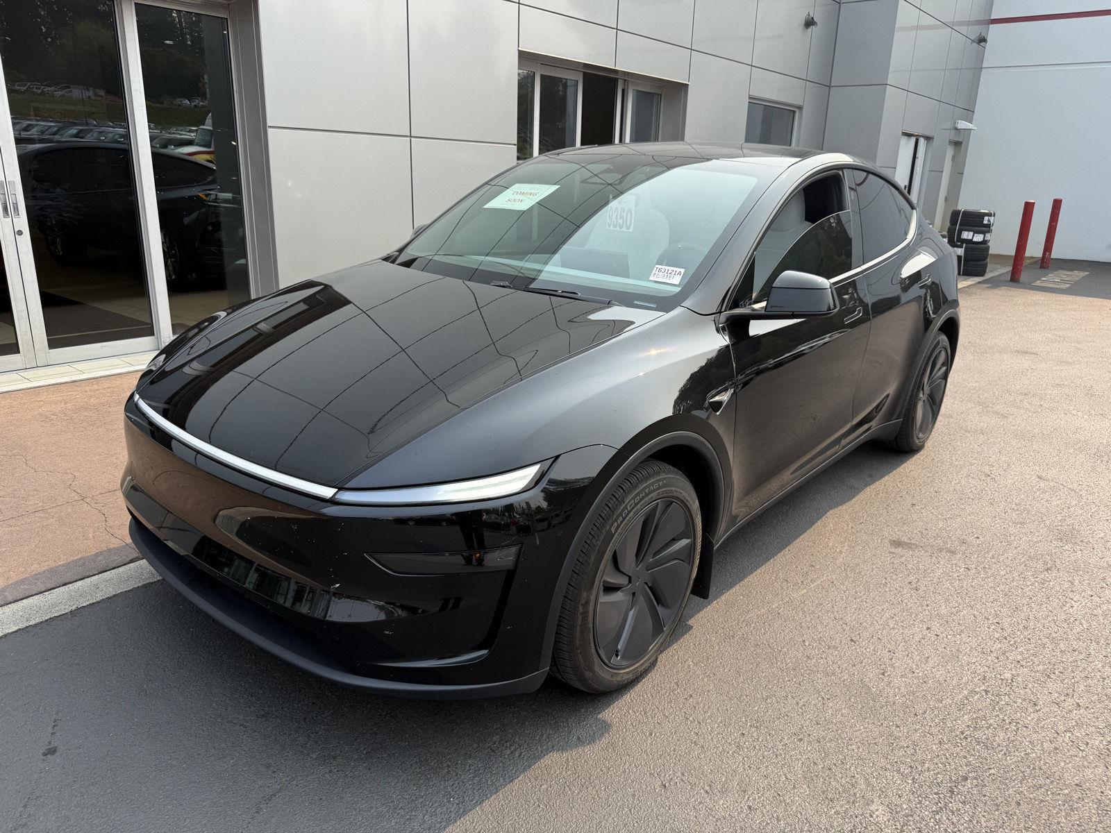 Diamond Black 2026 Tesla Model Y SUV / Crossover All-Wheel Drive Automatic