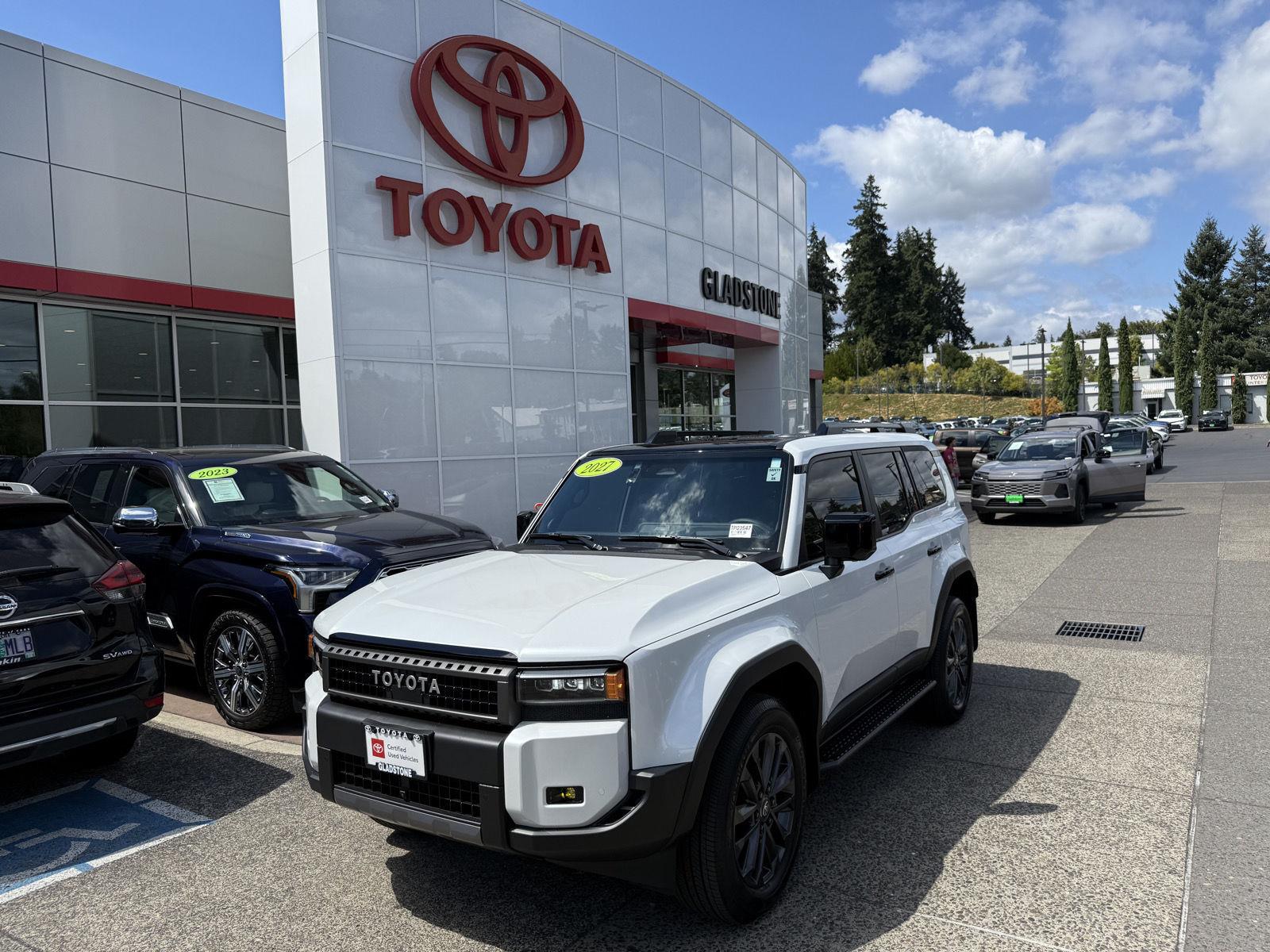 White (Wind Chill Pearl) 2027 Toyota Land Cruiser SUV / Crossover Four-Wheel Drive Automatic