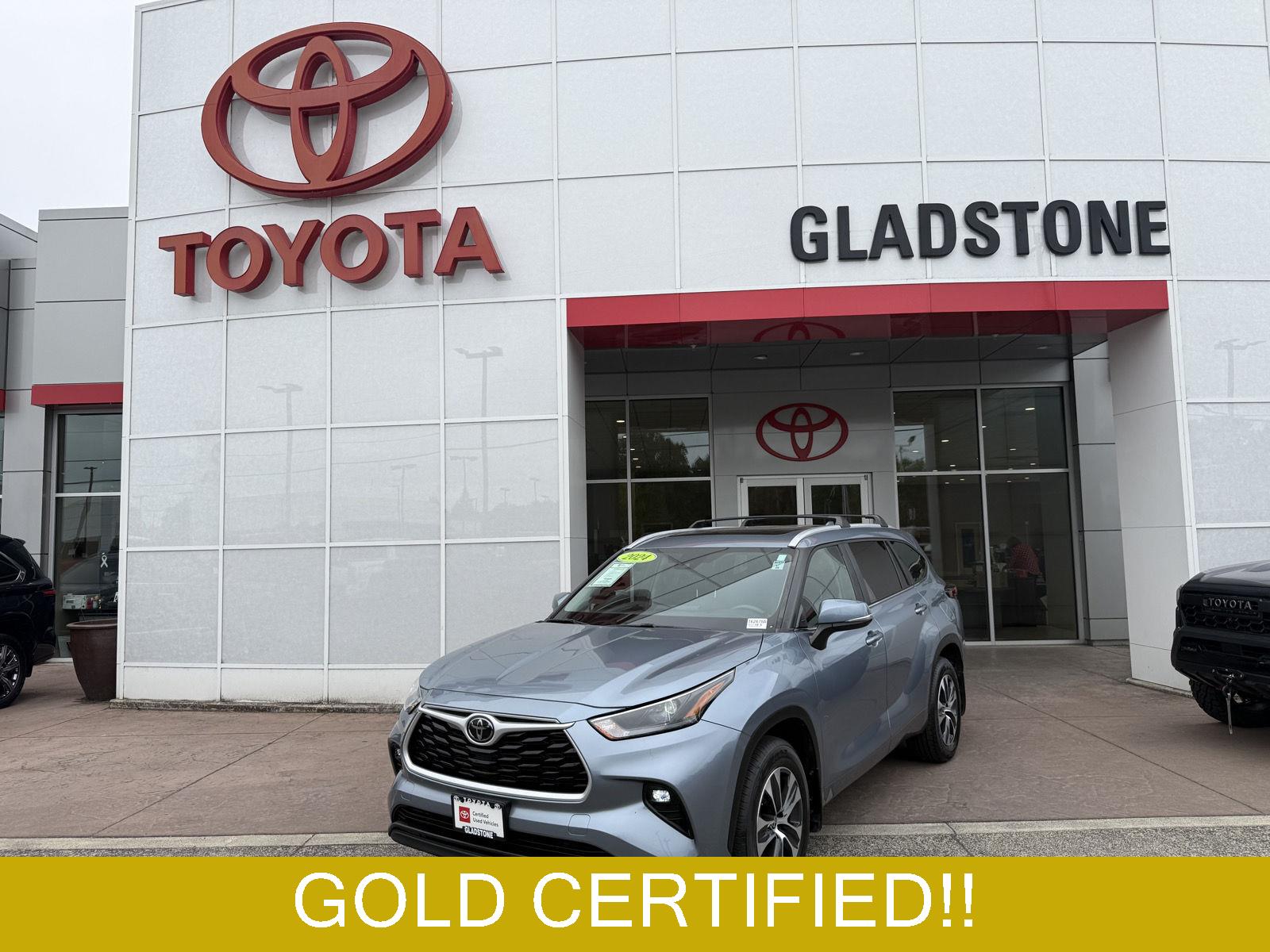 Moon Dust 2024 Toyota Highlander SUV / Crossover All-Wheel Drive Automatic