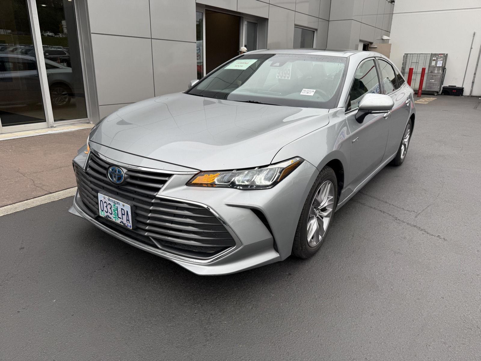 2019 Toyota Avalon Hybrid XLE FWD
