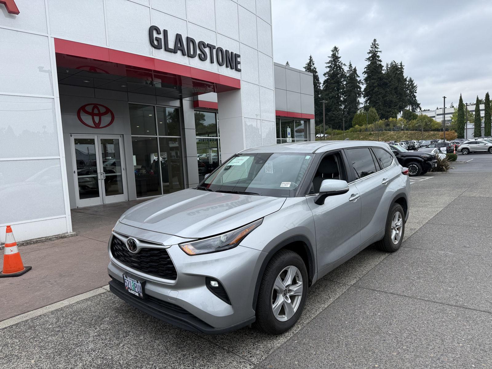 2023 Toyota Highlander LE FWD