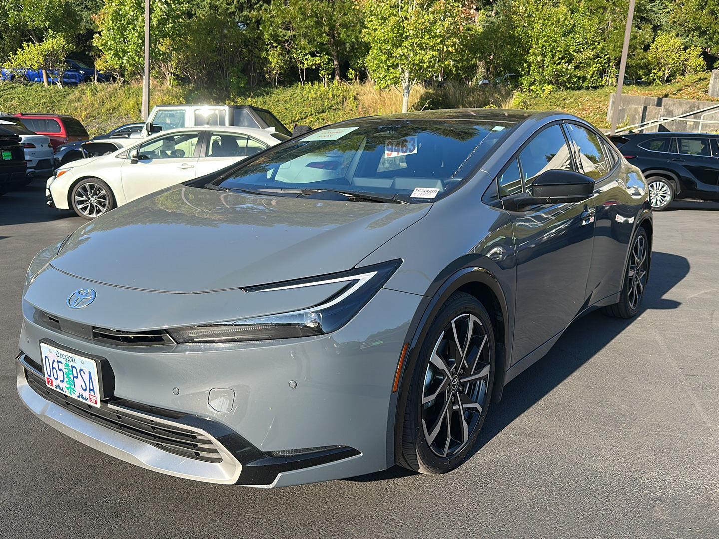 Guardian Gray 2024 Toyota Prius Prime Hatchback Front-Wheel Drive Continuously Variable Transmission